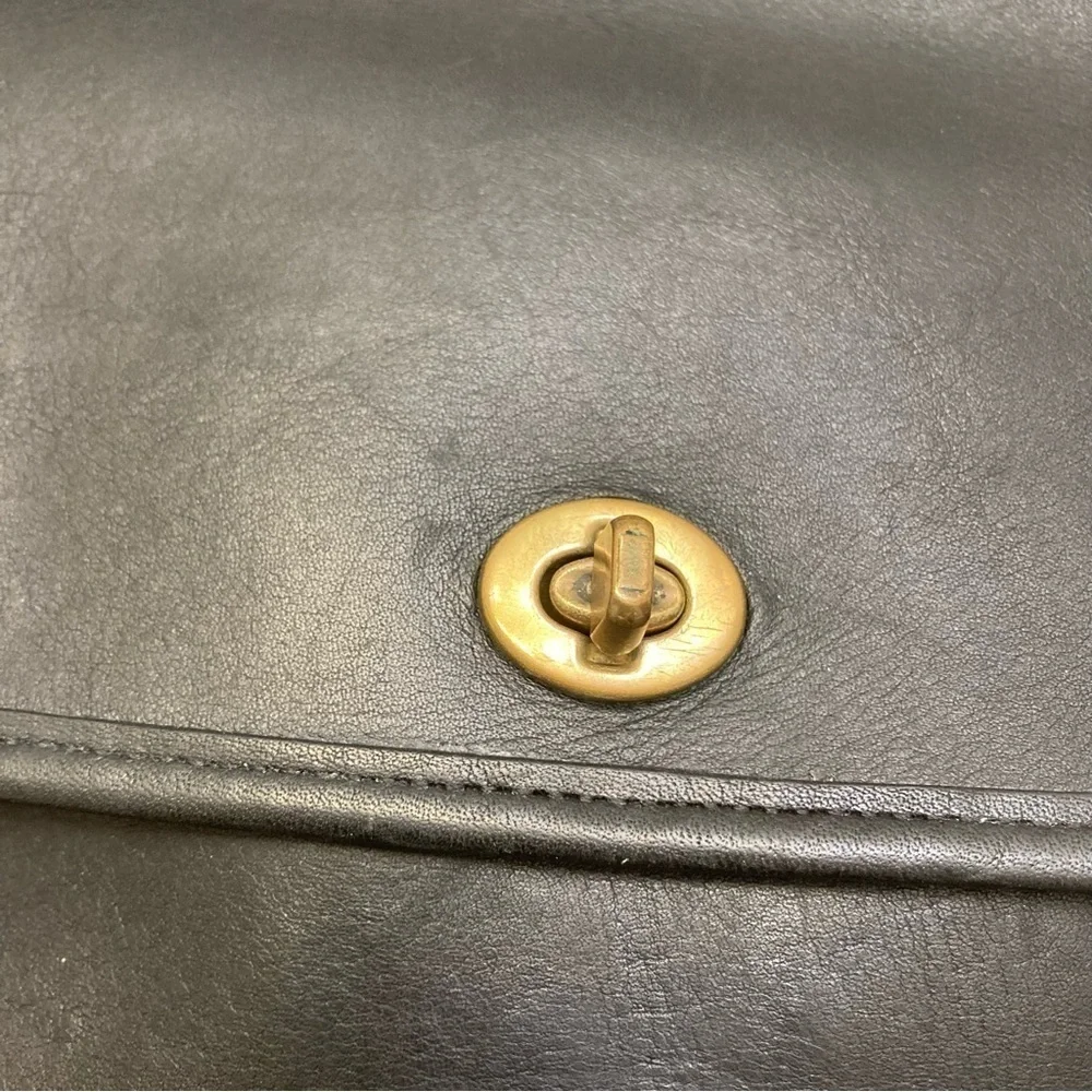 Coach vintage black leather compartment bag
